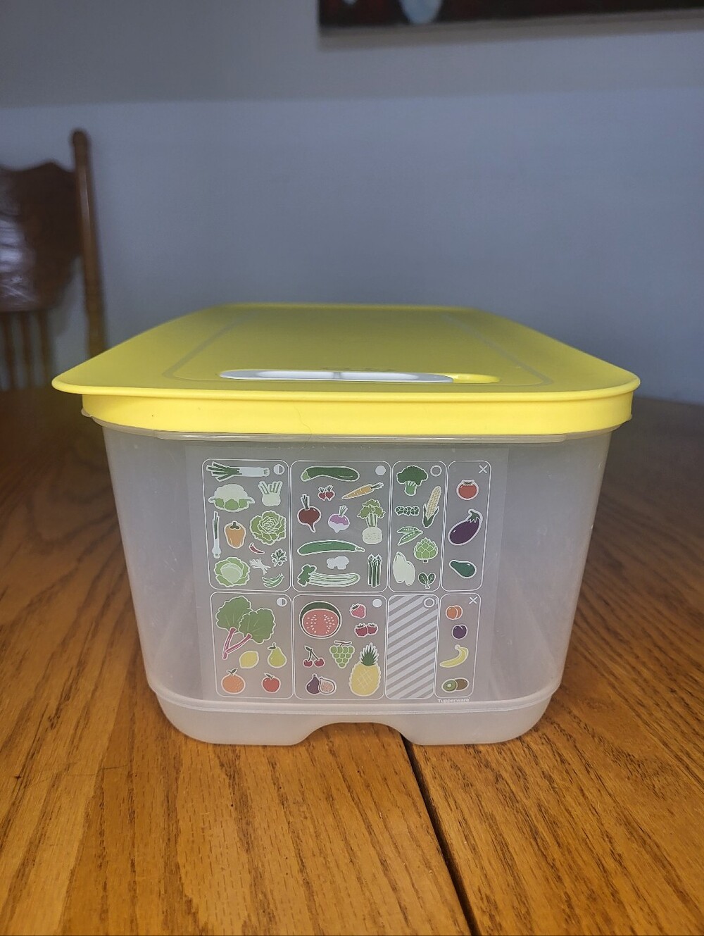 ✨️Tupperware Fridgesmart Veggie Saver